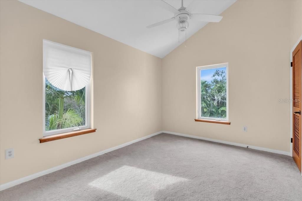 For Sale: $1,395,000 (4 beds, 4 baths, 2470 Square Feet)