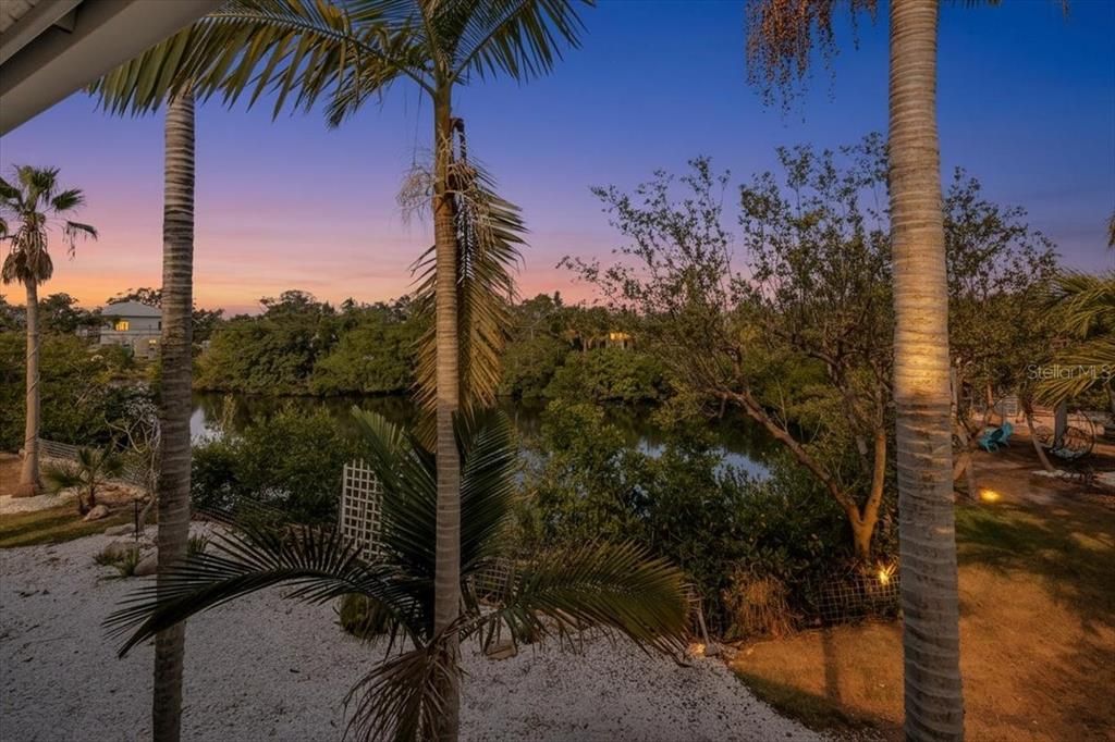 For Sale: $1,395,000 (4 beds, 4 baths, 2470 Square Feet)