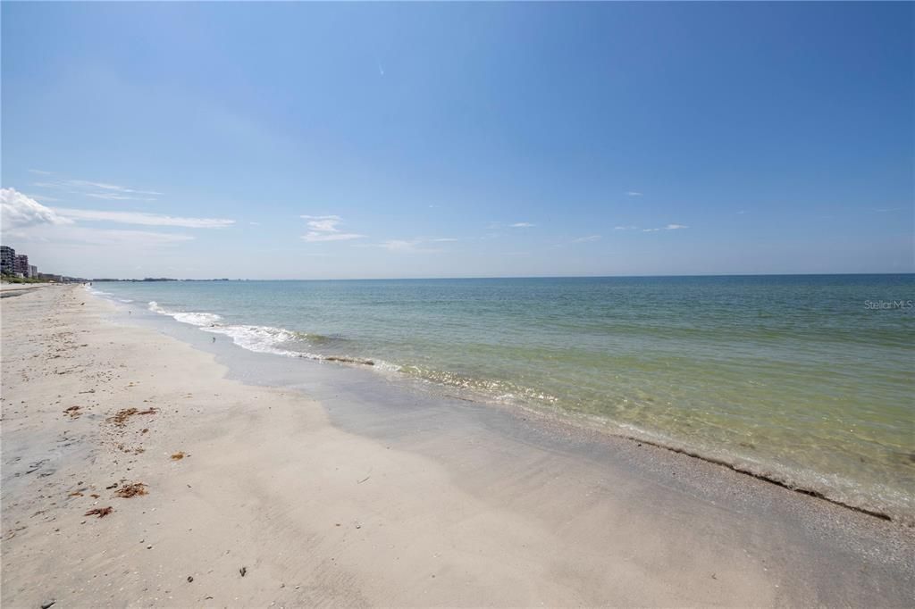 На продажу: $360,000 (2 спален, 1 ванн, 936 Квадратных фут)