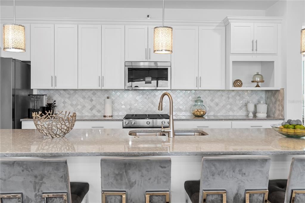 For Sale: $789,900 (3 beds, 2 baths, 2278 Square Feet)