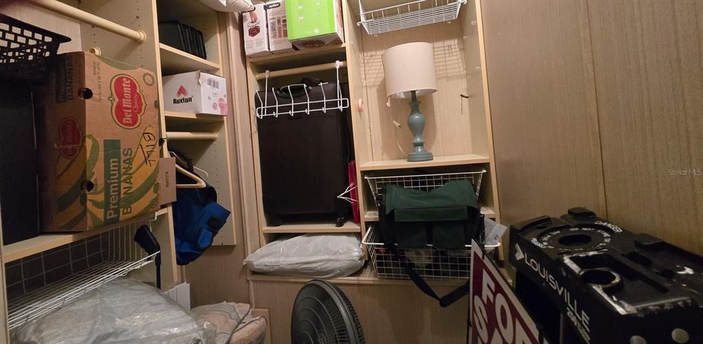 待售: $278,000 (2 贝兹, 2 浴室, 1632 平方英尺)