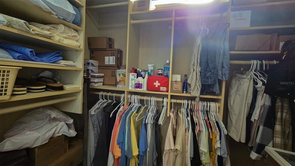 待售: $278,000 (2 贝兹, 2 浴室, 1632 平方英尺)