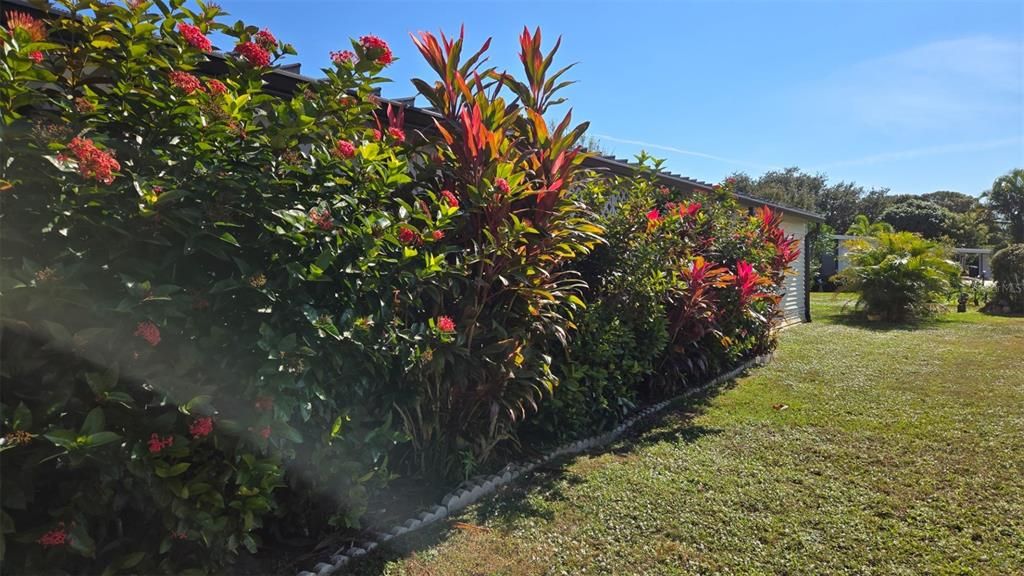 待售: $278,000 (2 贝兹, 2 浴室, 1632 平方英尺)