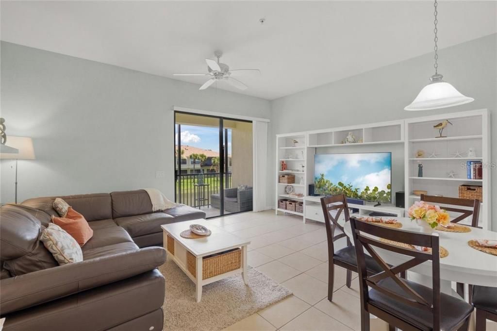 For Rent: $2,100 (2 beds, 2 baths, 1228 Square Feet)