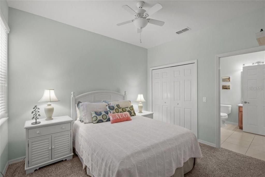 For Rent: $2,100 (2 beds, 2 baths, 1228 Square Feet)