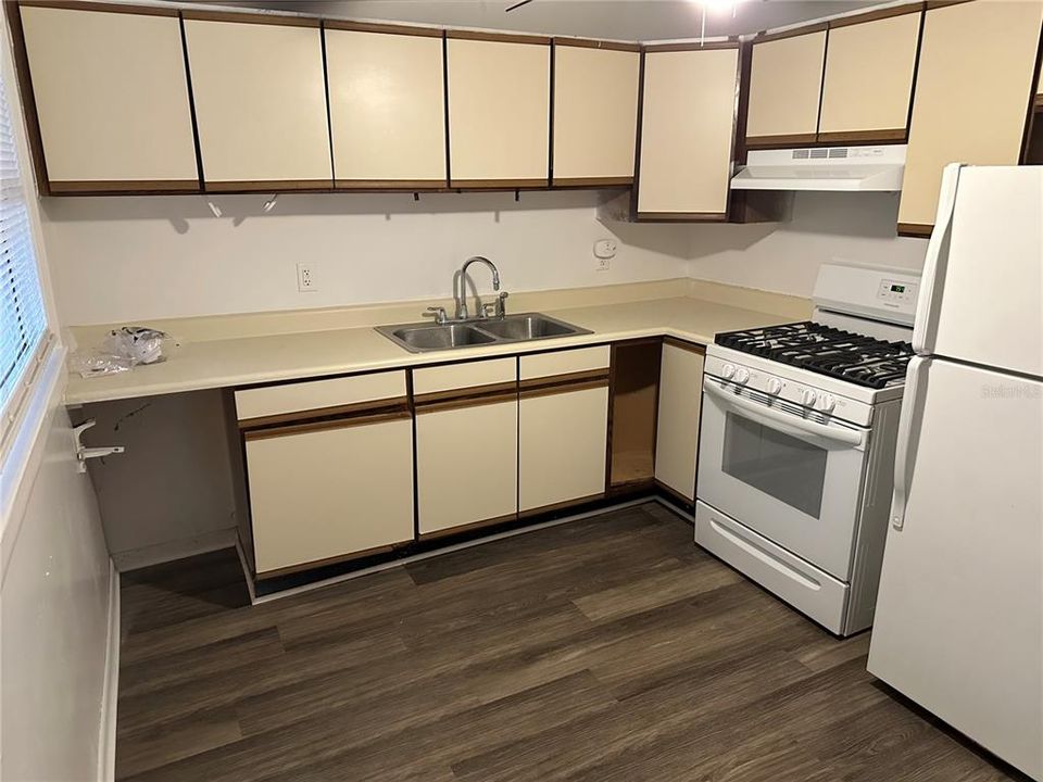 В аренду: $1,150 (2 спален, 1 ванн, 648 Квадратных фут)