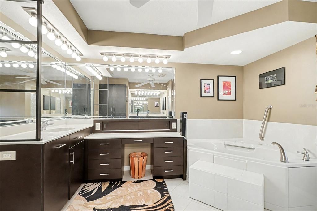 待售: $899,000 (3 贝兹, 2 浴室, 2538 平方英尺)