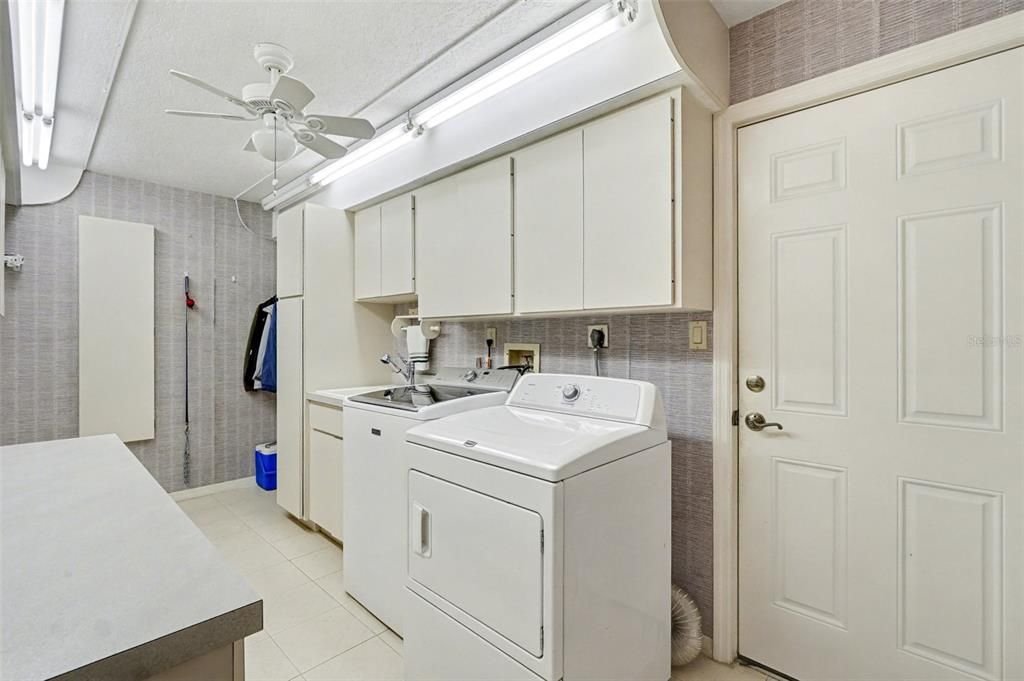 待售: $899,000 (3 贝兹, 2 浴室, 2538 平方英尺)