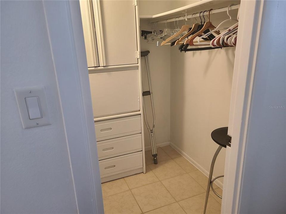 For Rent: $1,550 (1 beds, 1 baths, 663 Square Feet)