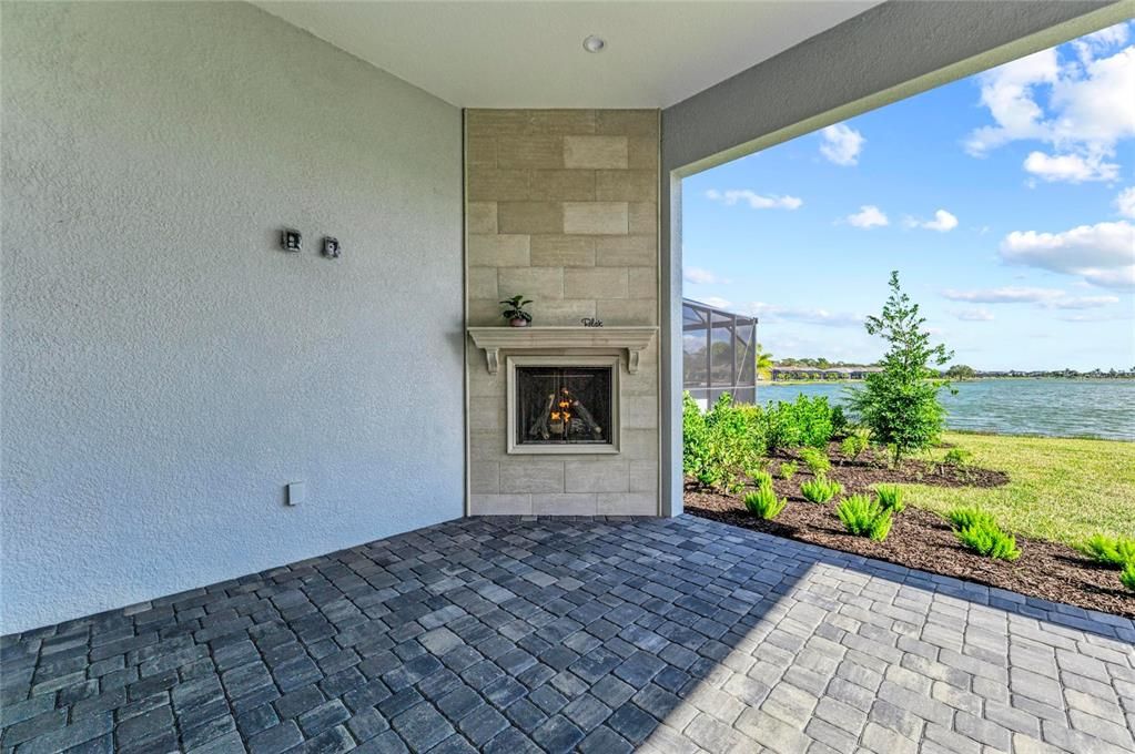 For Sale: $1,690,000 (3 beds, 3 baths, 2699 Square Feet)