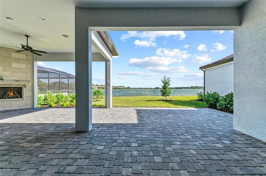 For Sale: $1,690,000 (3 beds, 3 baths, 2699 Square Feet)