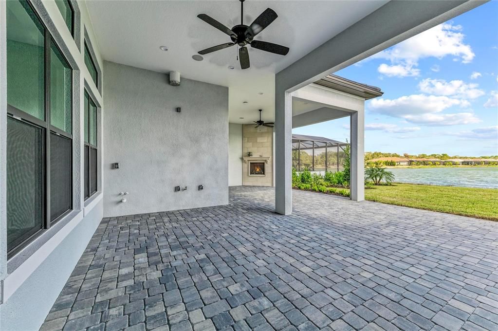 For Sale: $1,690,000 (3 beds, 3 baths, 2699 Square Feet)