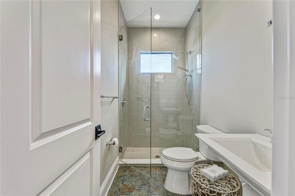 For Sale: $1,690,000 (3 beds, 3 baths, 2699 Square Feet)