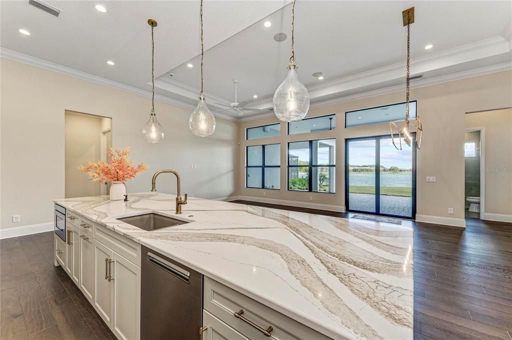 For Sale: $1,690,000 (3 beds, 3 baths, 2699 Square Feet)