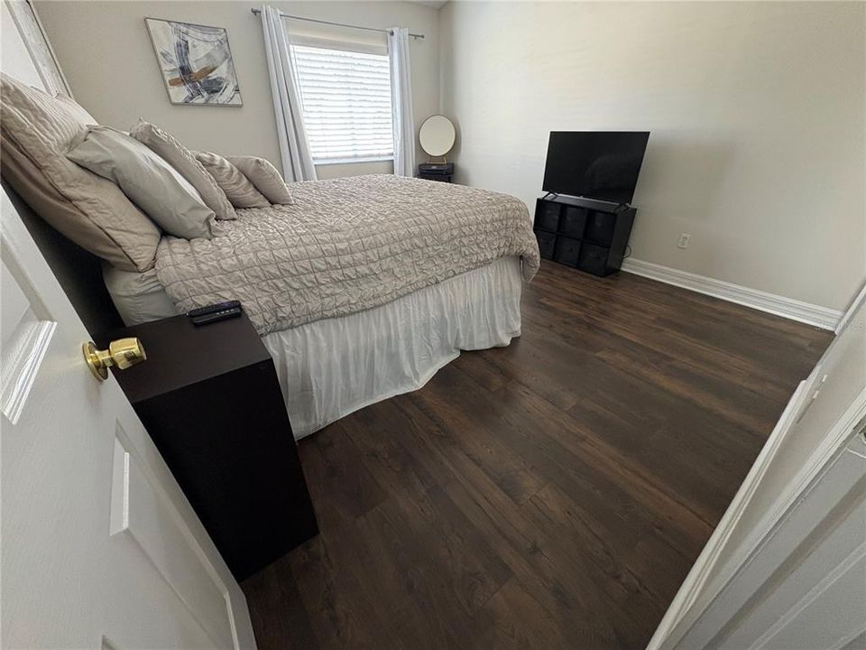 For Rent: $2,850 (2 beds, 2 baths, 1274 Square Feet)