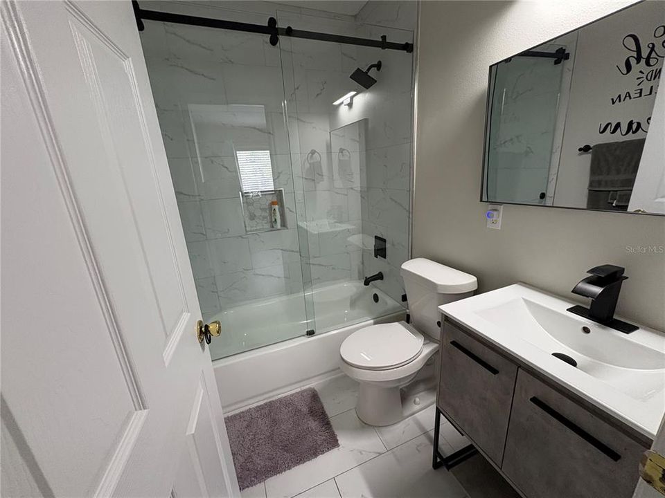 For Rent: $2,850 (2 beds, 2 baths, 1274 Square Feet)