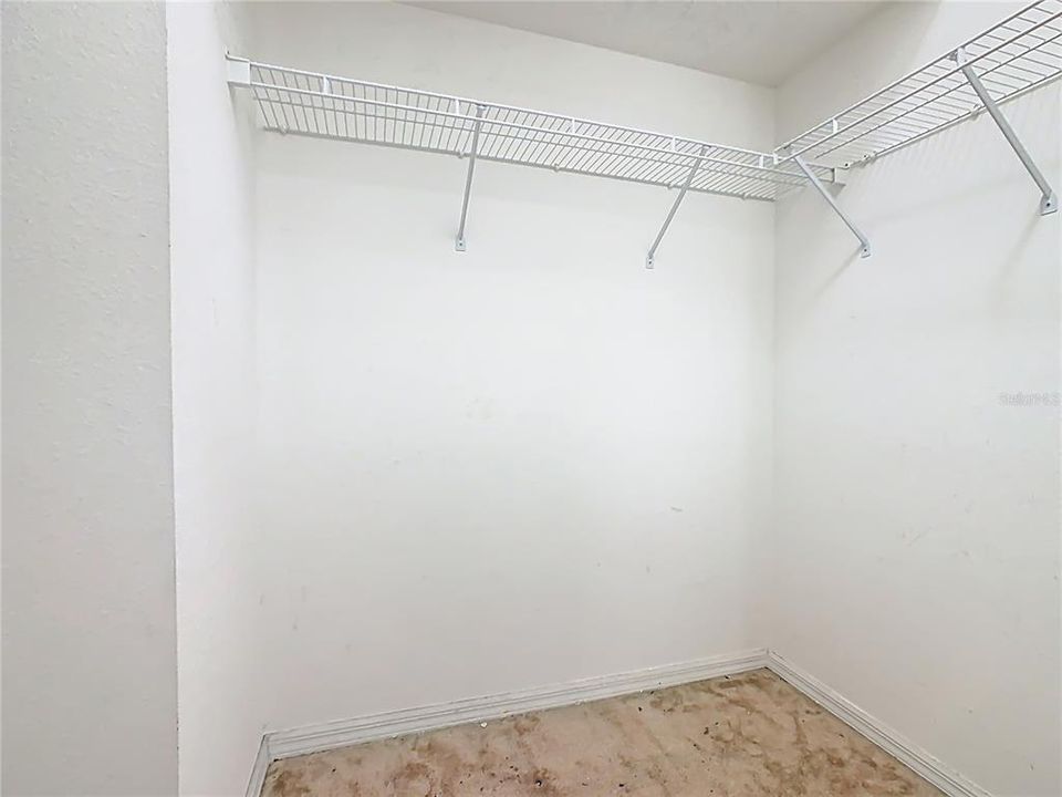 На продажу: $434,999 (4 спален, 2 ванн, 1701 Квадратных фут)