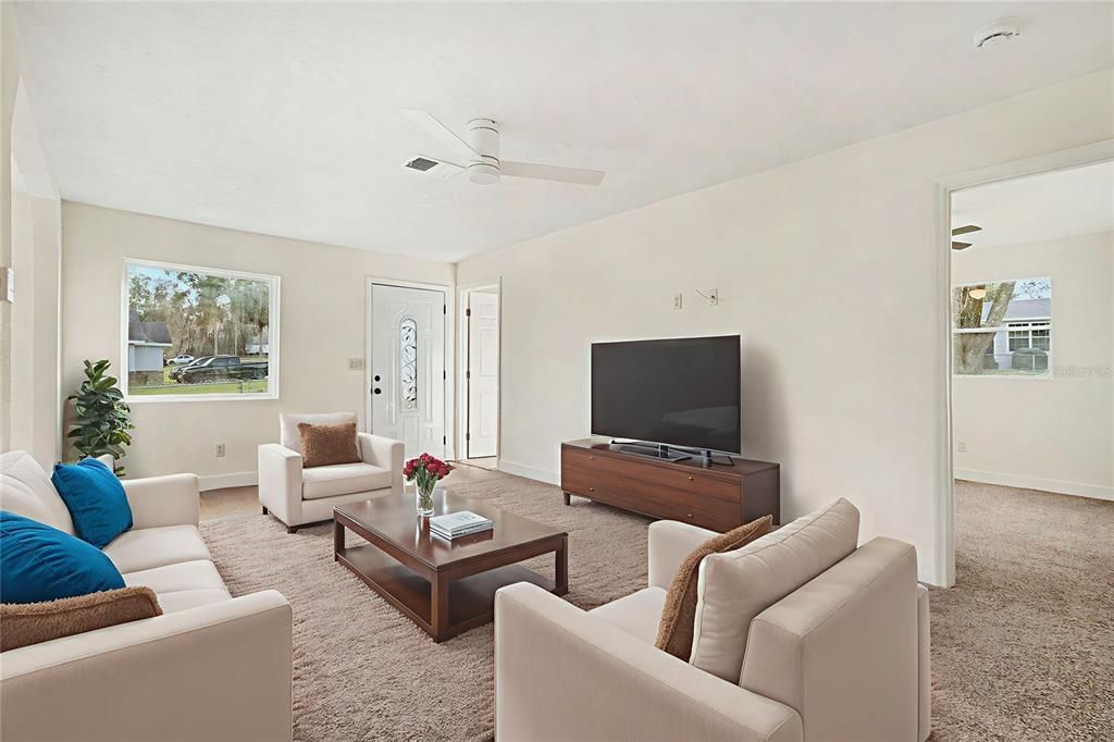 待售: $250,000 (3 贝兹, 1 浴室, 1020 平方英尺)