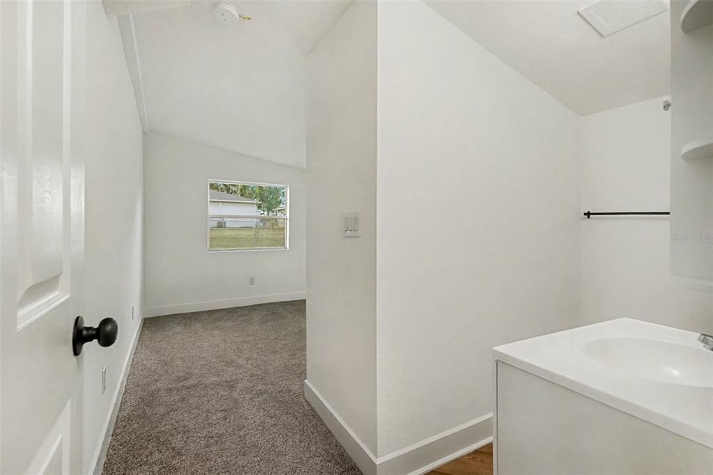 待售: $250,000 (3 贝兹, 1 浴室, 1020 平方英尺)