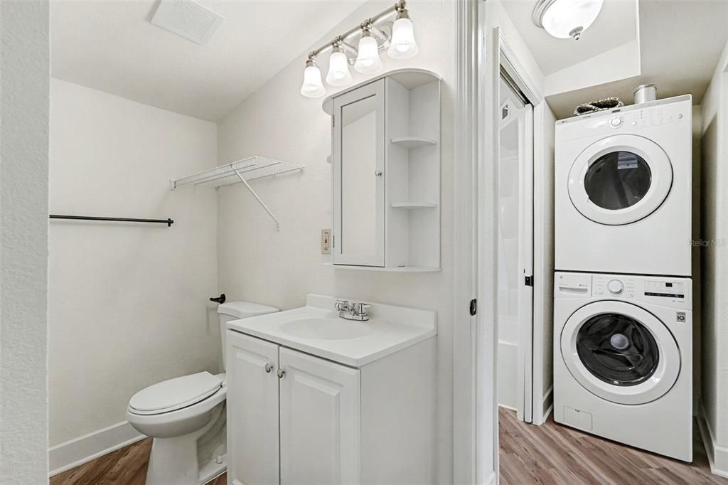 待售: $250,000 (3 贝兹, 1 浴室, 1020 平方英尺)