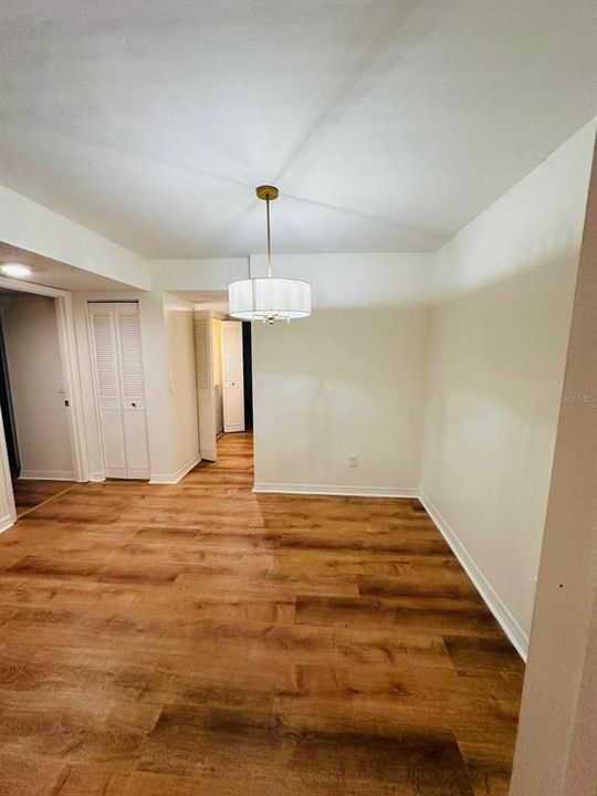 На продажу: $185,000 (3 спален, 2 ванн, 1200 Квадратных фут)