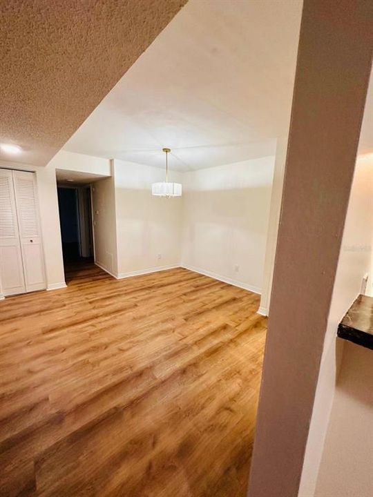 На продажу: $185,000 (3 спален, 2 ванн, 1200 Квадратных фут)