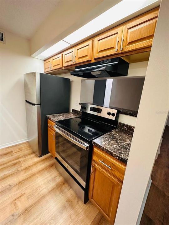 На продажу: $185,000 (3 спален, 2 ванн, 1200 Квадратных фут)