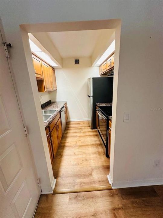 На продажу: $185,000 (3 спален, 2 ванн, 1200 Квадратных фут)