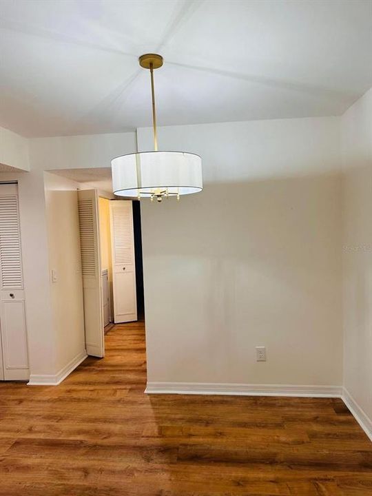 На продажу: $185,000 (3 спален, 2 ванн, 1200 Квадратных фут)