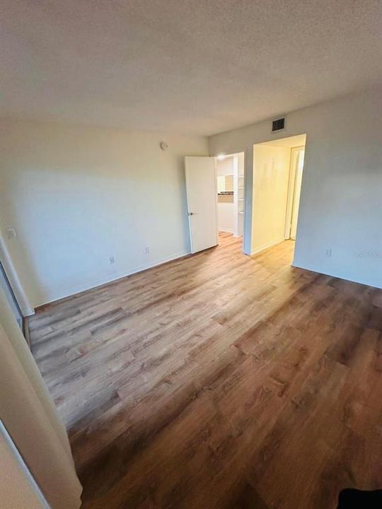 На продажу: $185,000 (3 спален, 2 ванн, 1200 Квадратных фут)