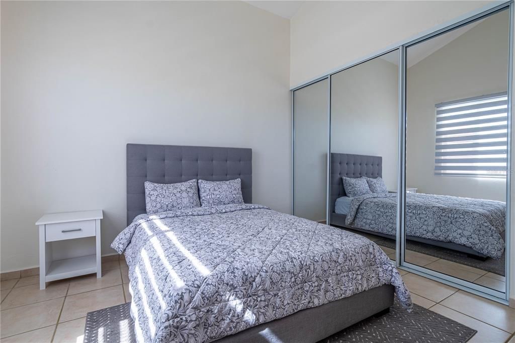 For Sale: $725,000 (4 beds, 2 baths, 2000 Square Feet)