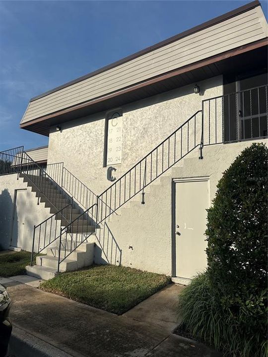 En Venta: $220,000 (2 camas, 2 baños, 918 Pies cuadrados)