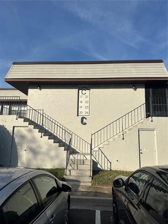 En Venta: $220,000 (2 camas, 2 baños, 918 Pies cuadrados)