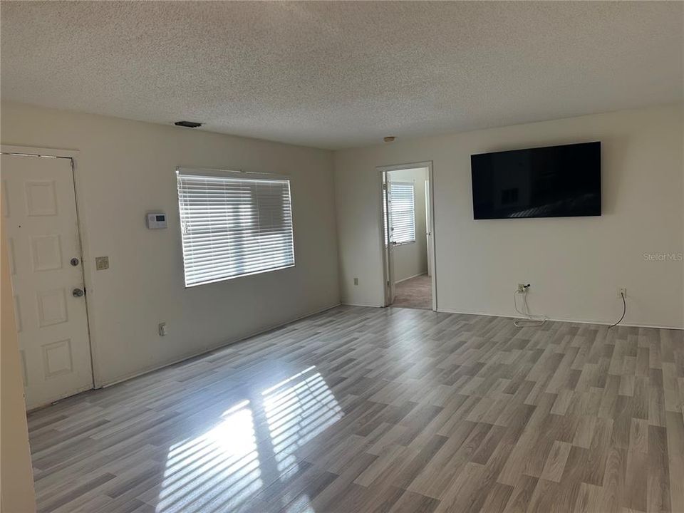 En Venta: $220,000 (2 camas, 2 baños, 918 Pies cuadrados)