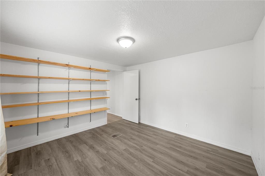 For Sale: $199,000 (3 beds, 2 baths, 1288 Square Feet)