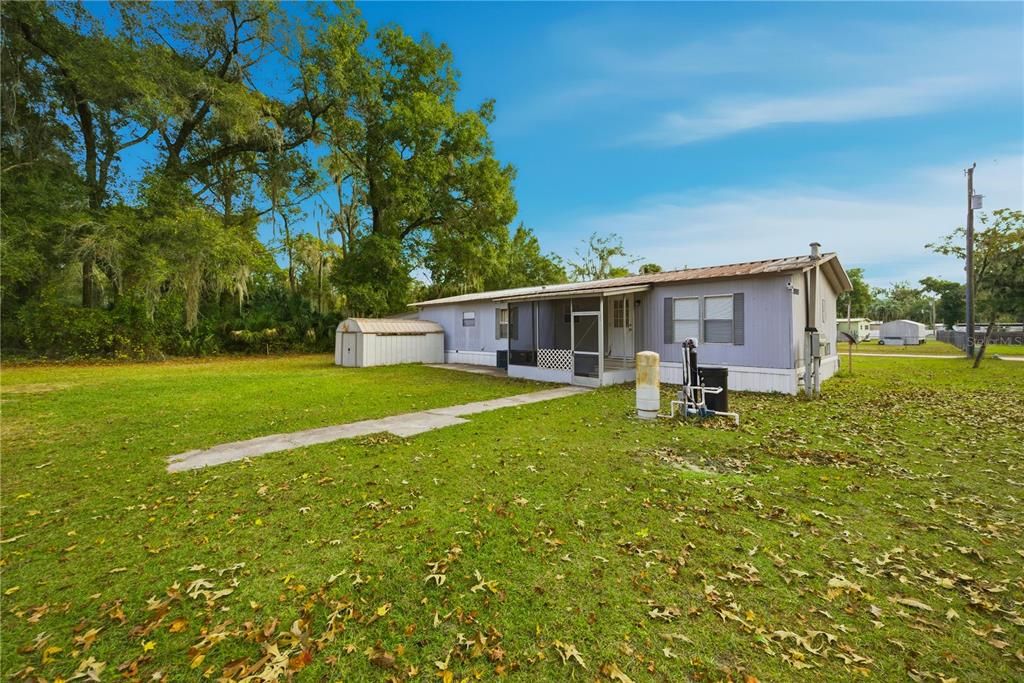 For Sale: $199,000 (3 beds, 2 baths, 1288 Square Feet)