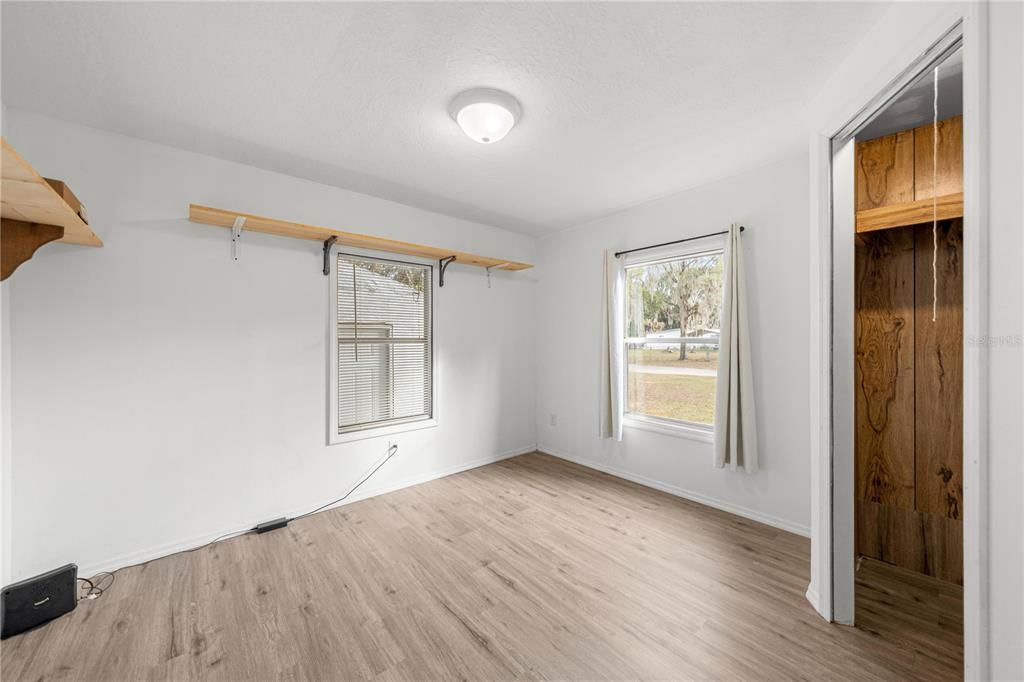 For Sale: $199,000 (3 beds, 2 baths, 1288 Square Feet)