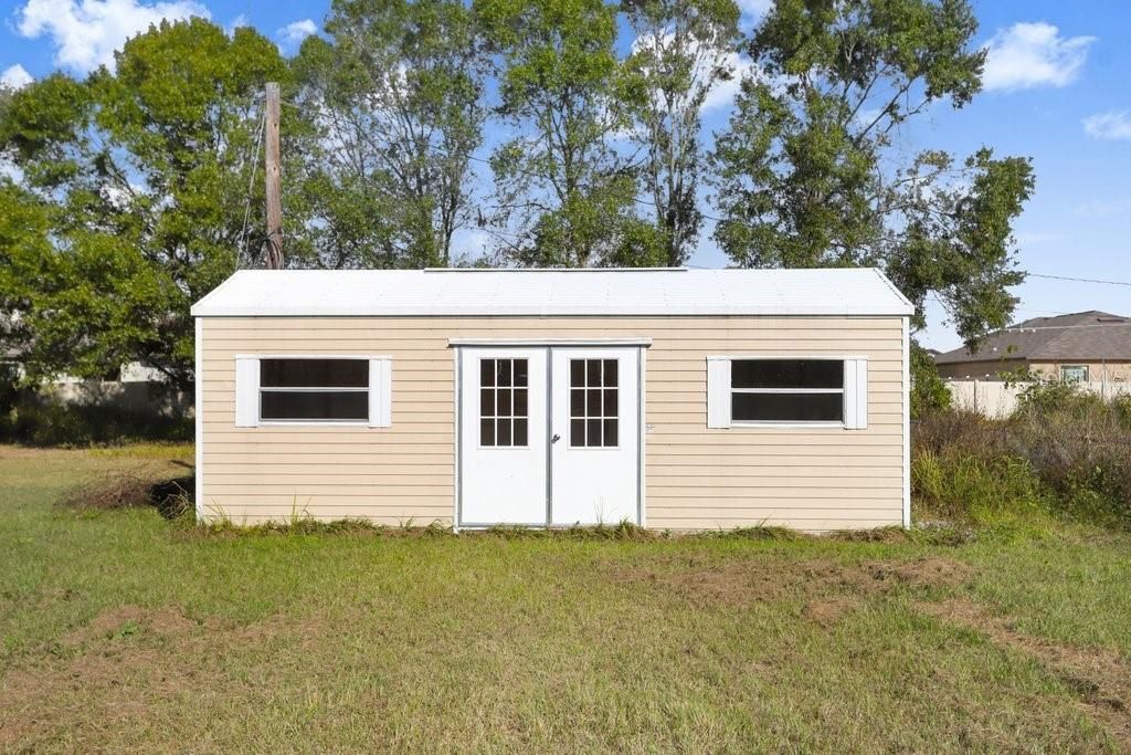 待售: $195,000 (1.08 acres)