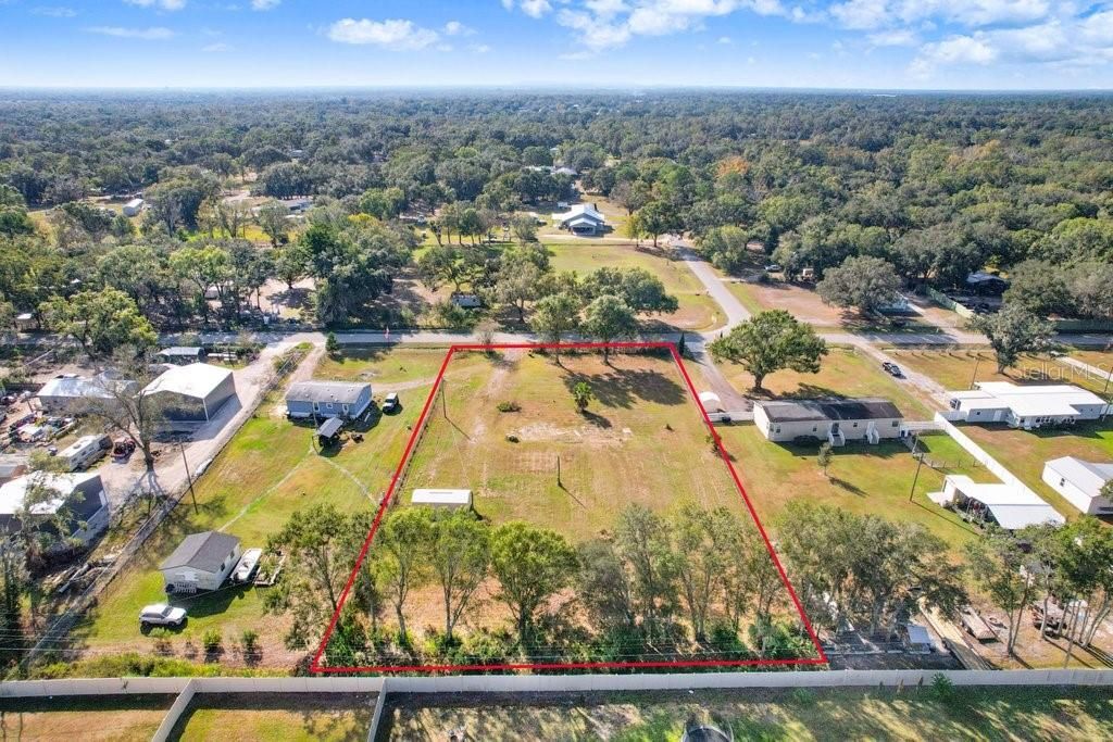 待售: $195,000 (1.08 acres)