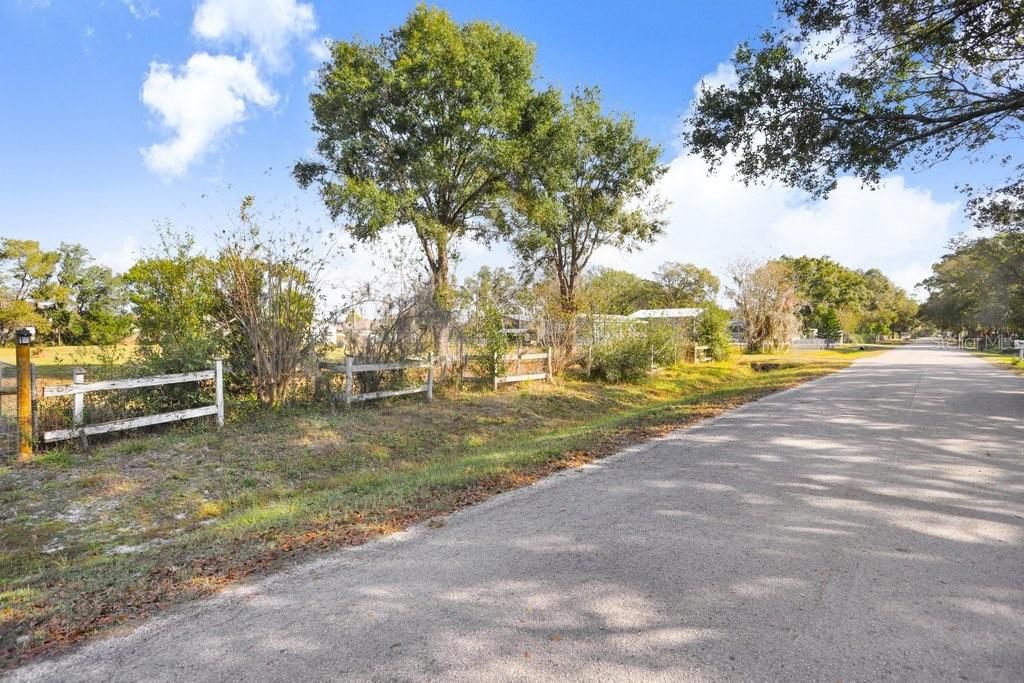 待售: $195,000 (1.08 acres)