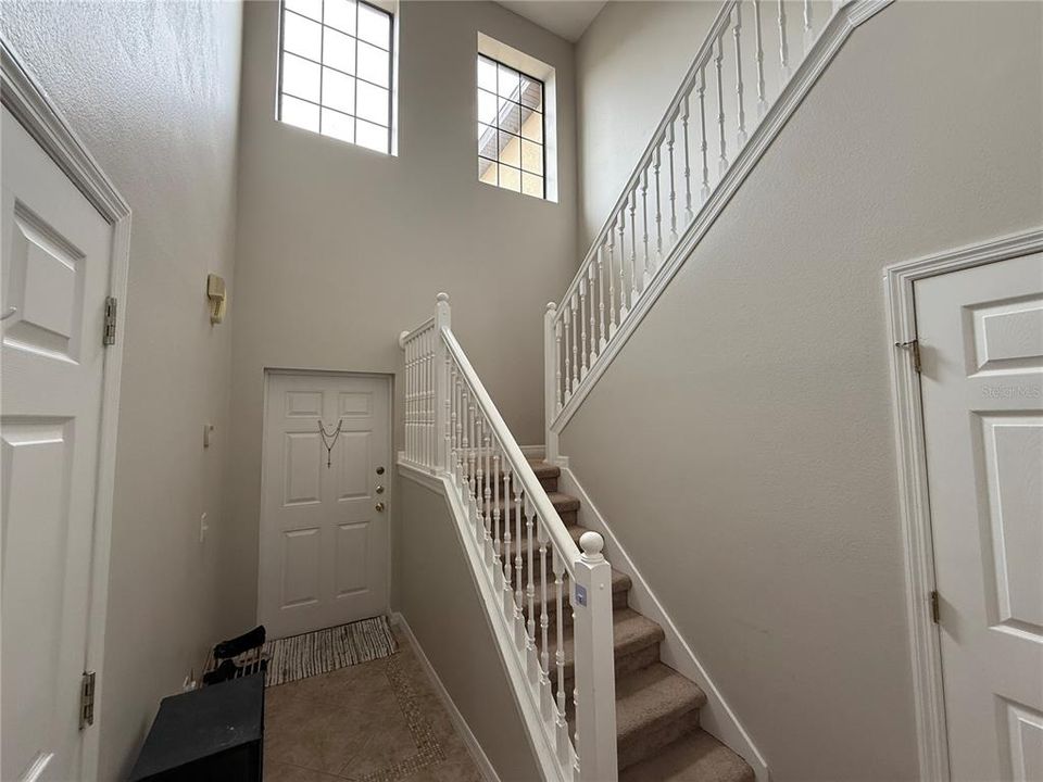 For Sale: $259,900 (2 beds, 2 baths, 1373 Square Feet)