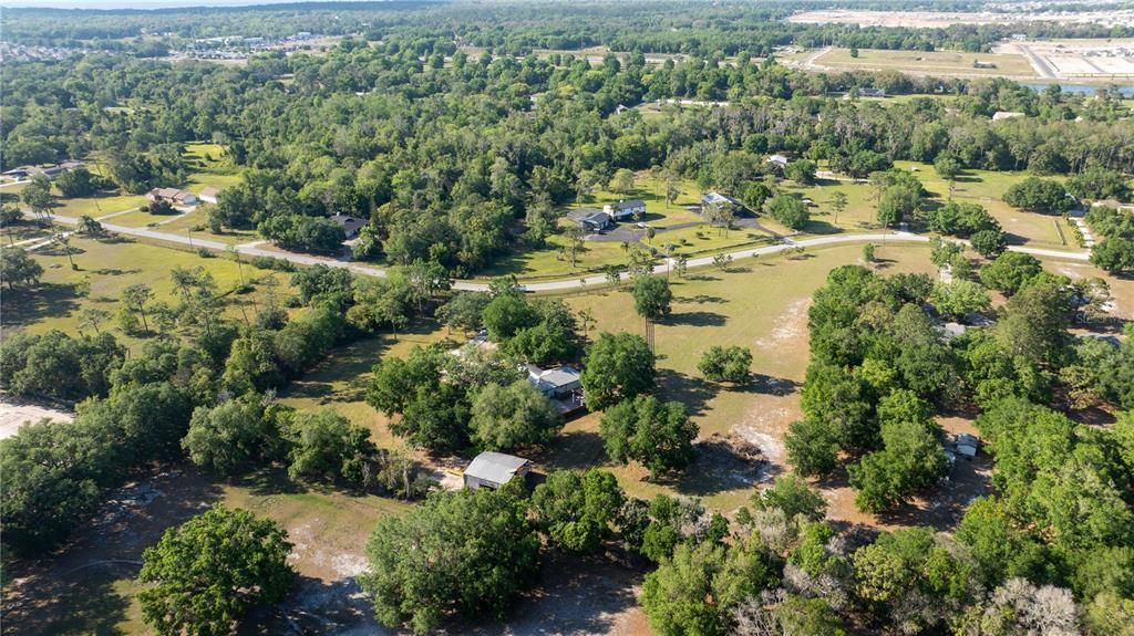 待售: $470,000 (2.38 acres)