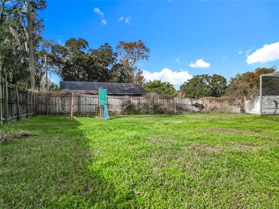 Под контрактом: $224,900 (3 спален, 2 ванн, 1439 Квадратных фут)