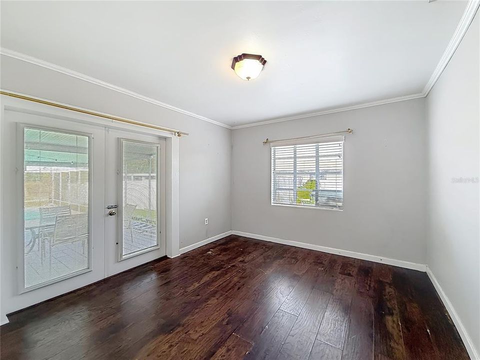 Под контрактом: $224,900 (3 спален, 2 ванн, 1439 Квадратных фут)