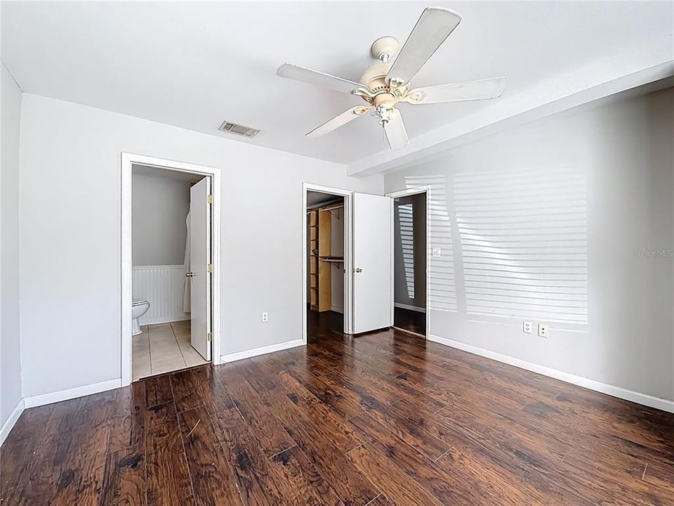 Под контрактом: $224,900 (3 спален, 2 ванн, 1439 Квадратных фут)