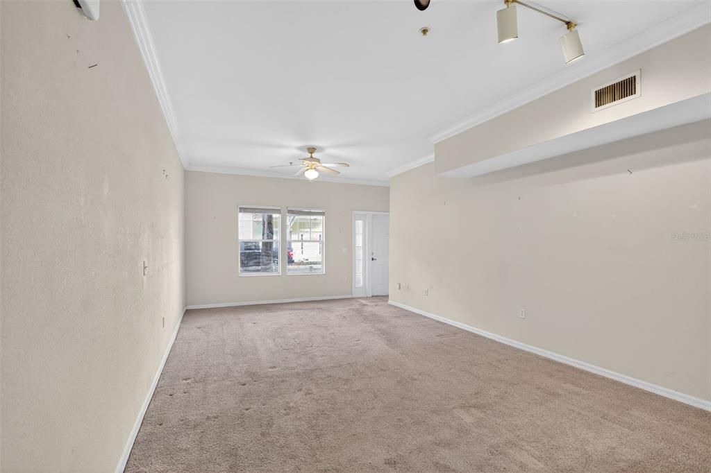 На продажу: $169,000 (1 спален, 1 ванн, 823 Квадратных фут)