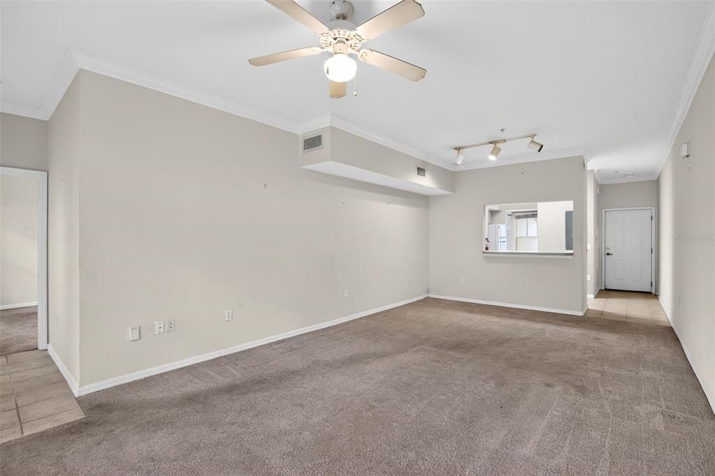 На продажу: $169,000 (1 спален, 1 ванн, 823 Квадратных фут)