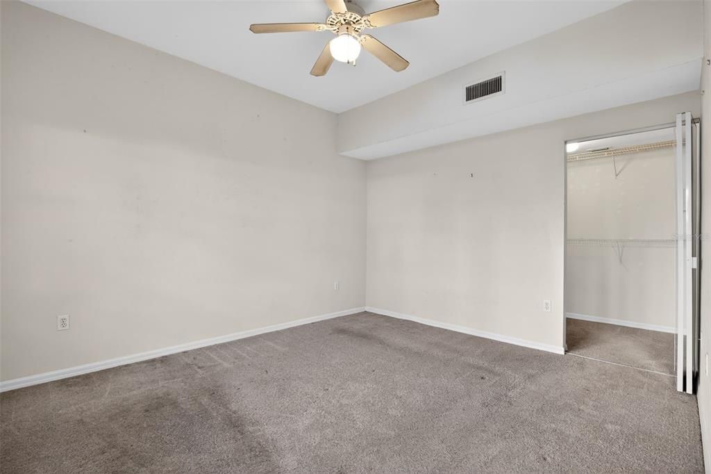 На продажу: $169,000 (1 спален, 1 ванн, 823 Квадратных фут)