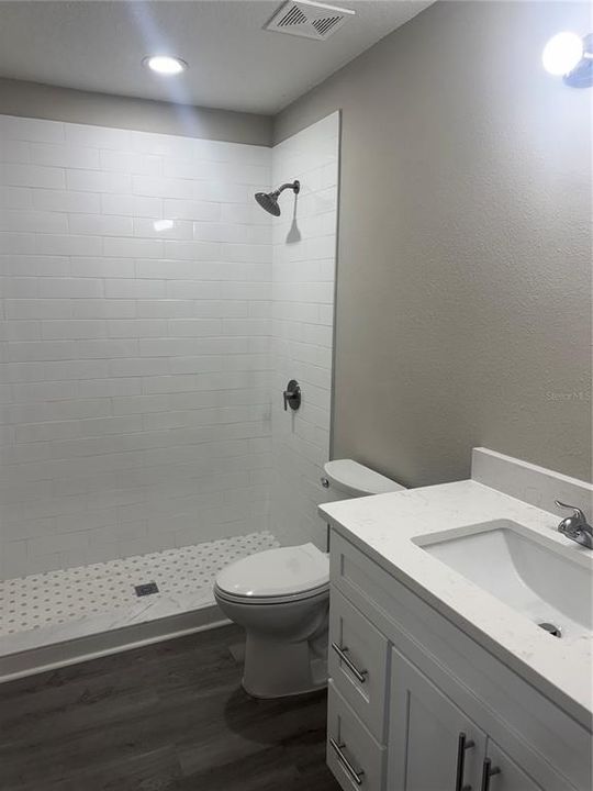 En Venta: $549,999 (6 camas, 0 baños, 2112 Pies cuadrados)