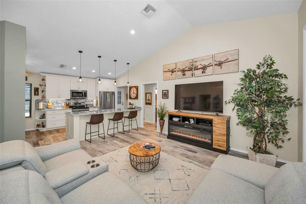 For Sale: $549,000 (3 beds, 2 baths, 2081 Square Feet)